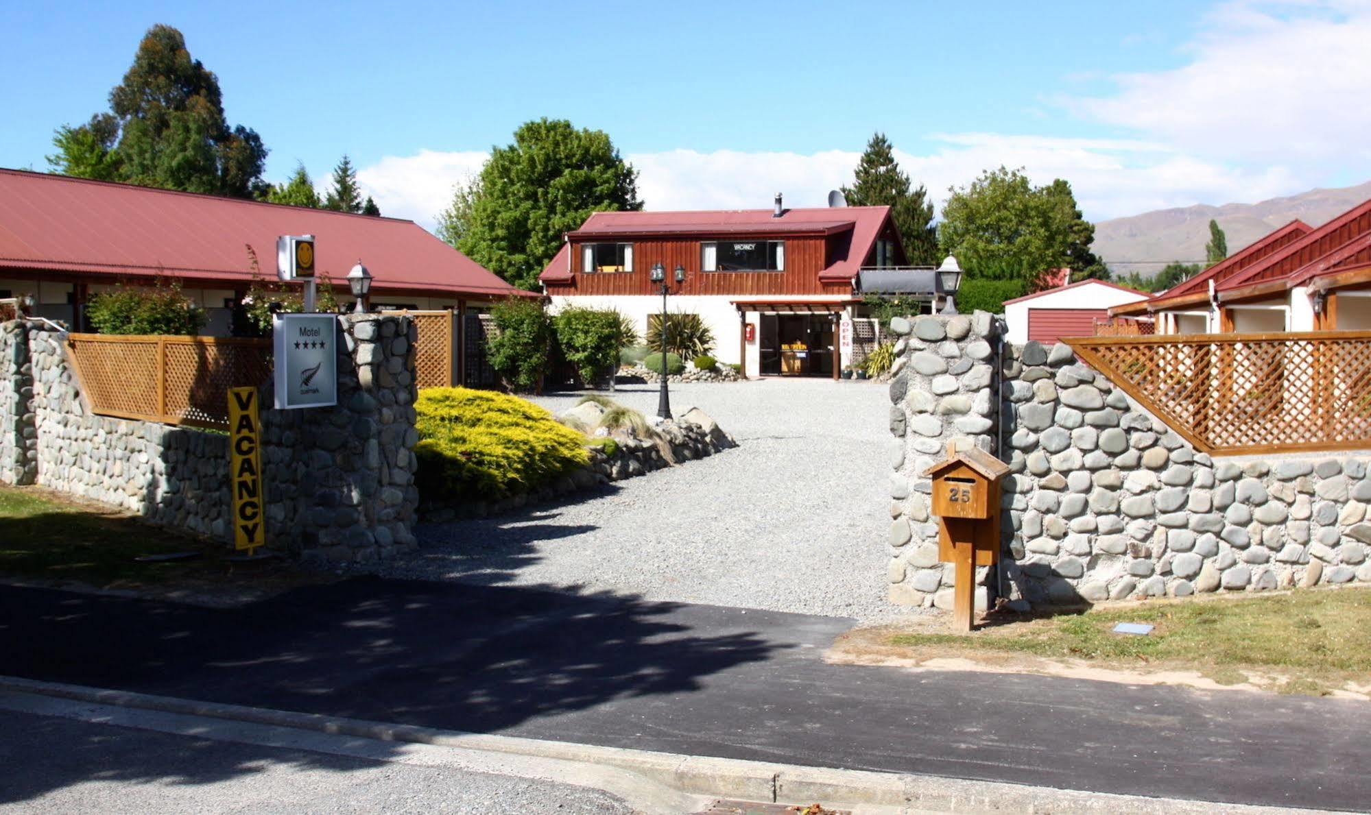 Pinewood Motels Fairlie Esterno foto
